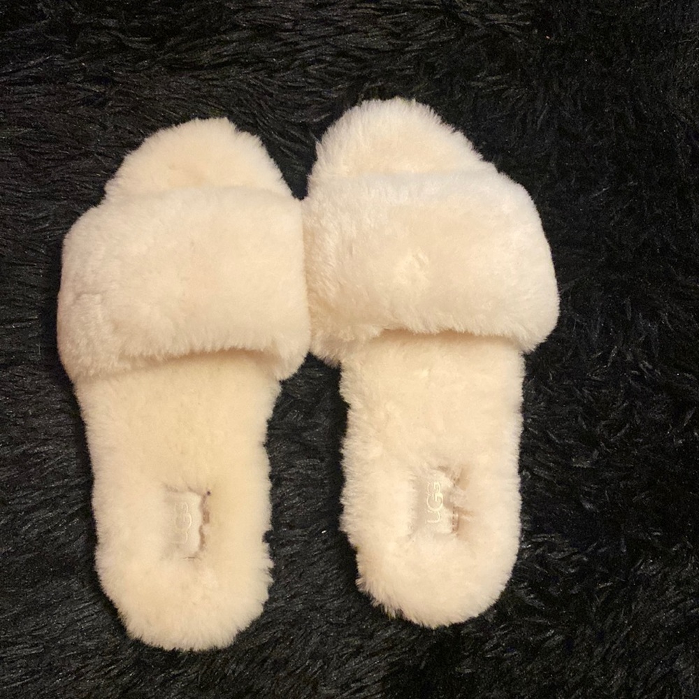 New* Indoor Ugg Slippers